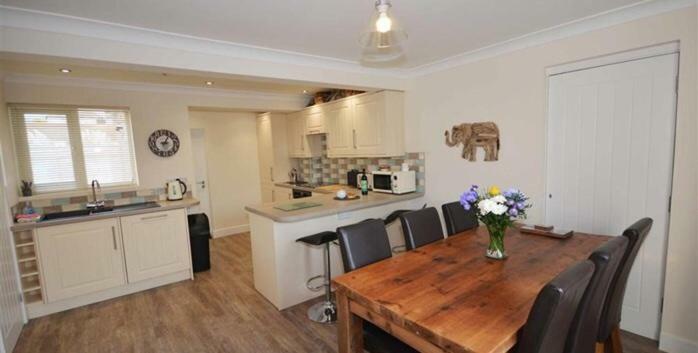 פראנפורת' 2 Fernleigh Villas מראה חיצוני תמונה